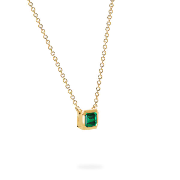 Yellow Gold Emerald Pendant Necklace